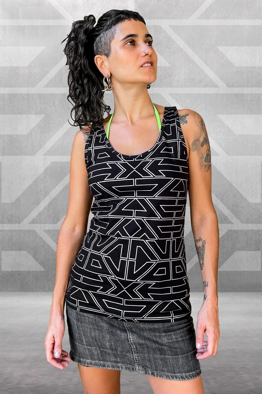 Magnetix Tank Top charcoal tank top