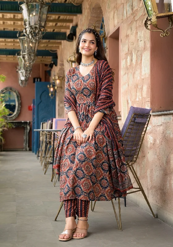 Women's Brown Flower Printed Kurta With Pant And Duppata Set - Dwija Fashion Elegant High-Waist Pants