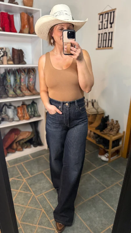 Asti Basic Scoop-Neck Tank Top [Toffee] silver tank top